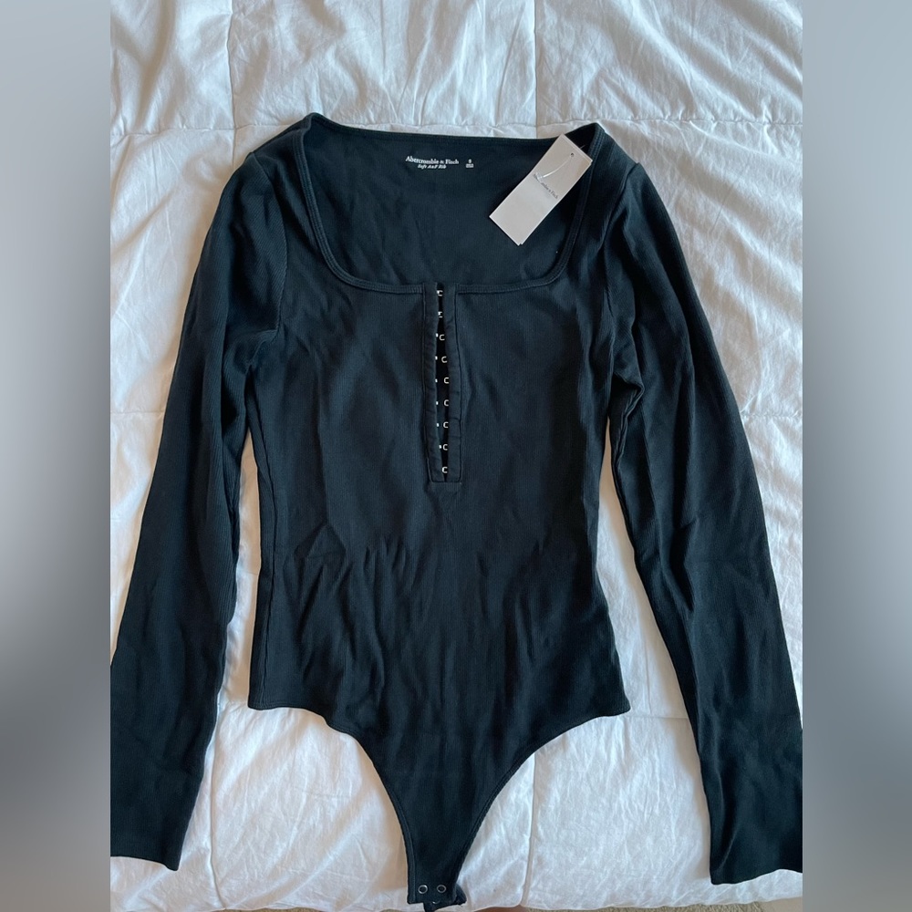 Abercrombie & Fitch / Henley / Small / Black